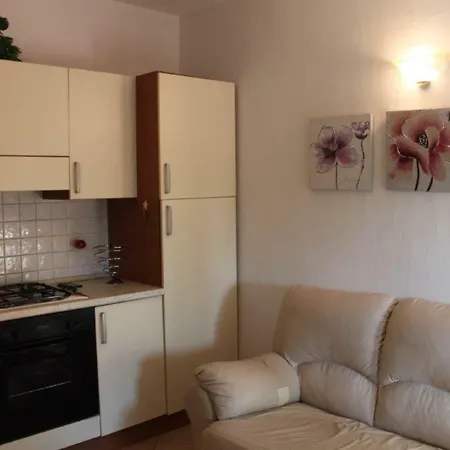 Casa Vacanze - Bilocale Con Piscina E Giardino Apartment Murta Maria