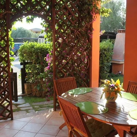 Casa Vacanze - Bilocale Con Piscina E Giardino Apartment