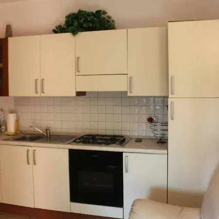 Apartment Casa Vacanze - Bilocale Con Piscina E Giardino Murta Maria