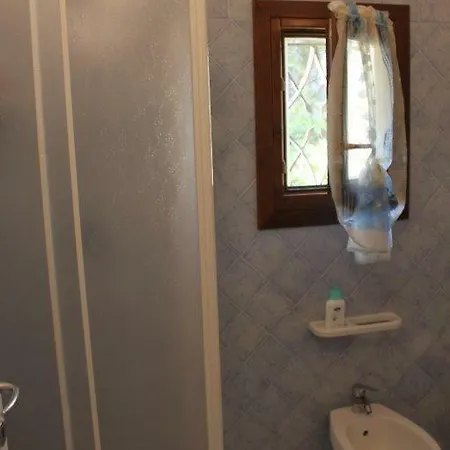 Apartment Casa Vacanze - Bilocale Con Piscina E Giardino