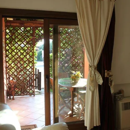 Apartment Casa Vacanze - Bilocale Con Piscina E Giardino Murta Maria