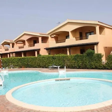 Casa Vacanze - Bilocale Con Piscina E Giardino *